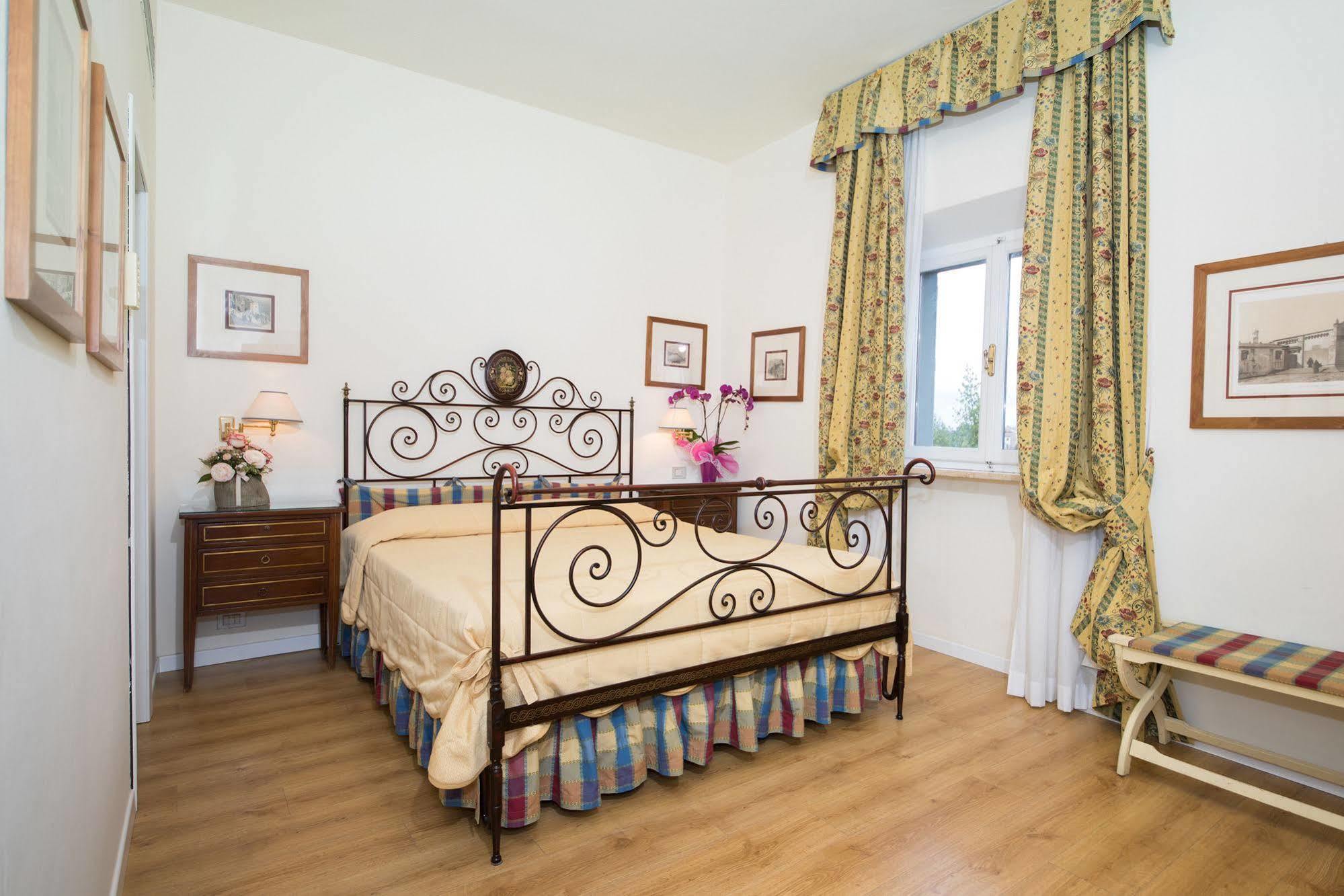 Garden Hotel 4*